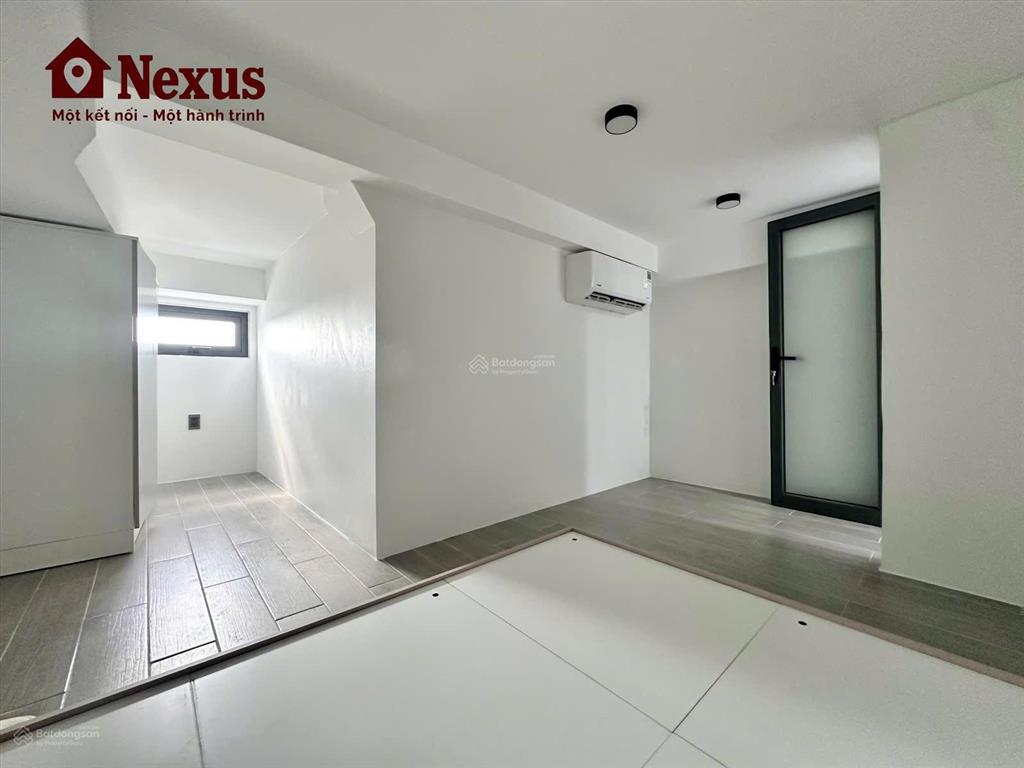 Cho thuê căn hộ duplex hai không gian ngủ ban công full nội thất ngay mặt tiền phạm văn bạch