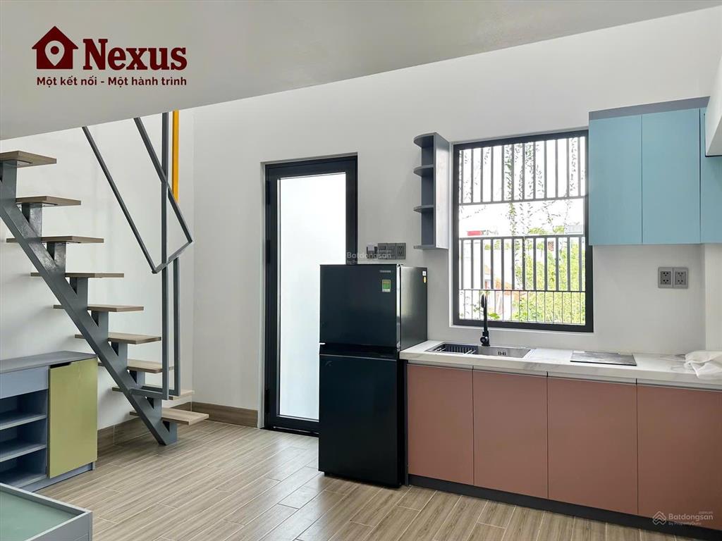 Cho thuê căn hộ duplex hai không gian ngủ ban công full nội thất ngay mặt tiền phạm văn bạch