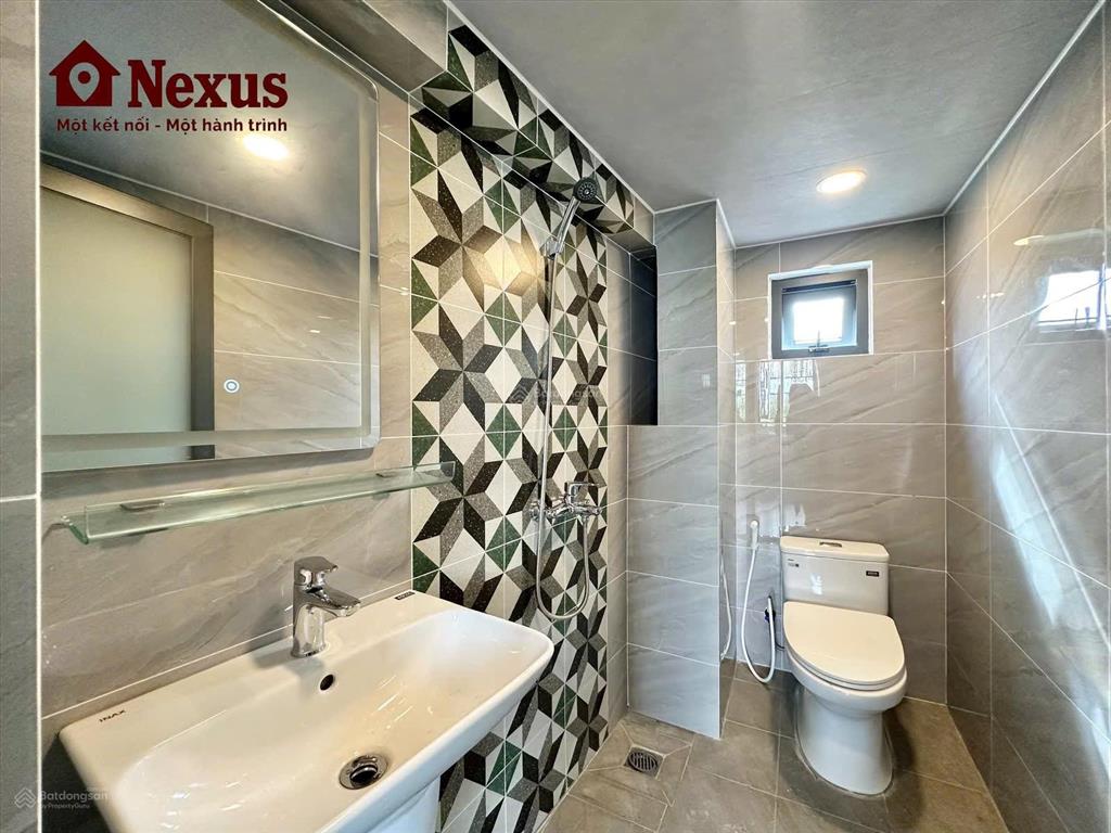 Cho thuê căn hộ duplex hai không gian ngủ ban công full nội thất ngay mặt tiền phạm văn bạch
