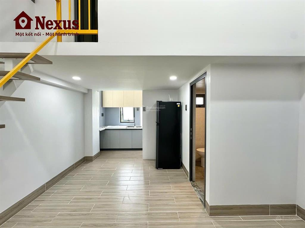 Cho thuê căn hộ duplex hai không gian ngủ ban công full nội thất ngay mặt tiền phạm văn bạch