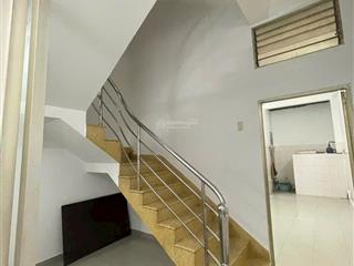 Bán nhà 32,5m2 đường bình hưng hòaa, phường bình hưng hòa giá chỉ 3,850 tỏi