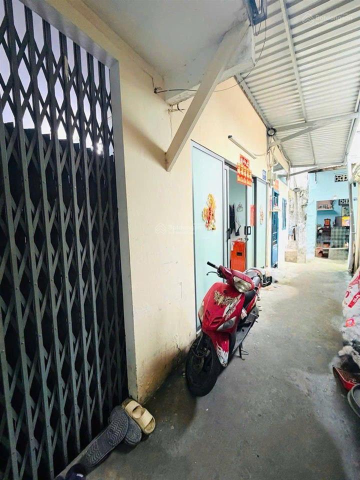 Liên khu 25, gần ngã tư bốn xã, giá chỉ nhỉnh 2 tỷ, có nhà chính chủ