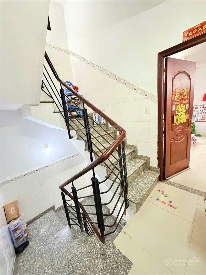 Nhà đẹp vị trí trung tâm q11 diện tích khủng (8m*16m) giảm cực sốc giá chỉ còn 11 tỷ