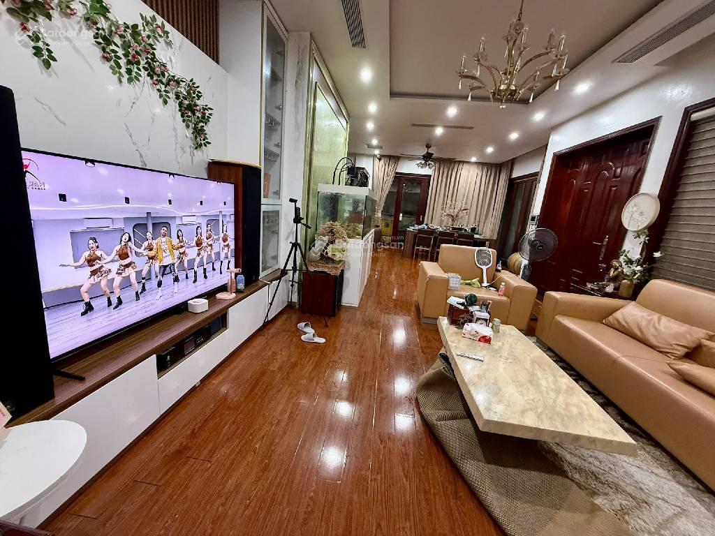 Giảm cực sâu gần 5 tỷbiệt thự đẳng cấp số 1 kđt sài đồng, 162m, vỉa hè ô tô tránh, 15m ra hồ