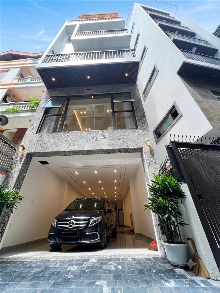 7t siêu phẩm lô góc nguyễn sơn long biên, thang máygara xe hơi, 78m, 17 tỷ* ngõ thông cực thoáng