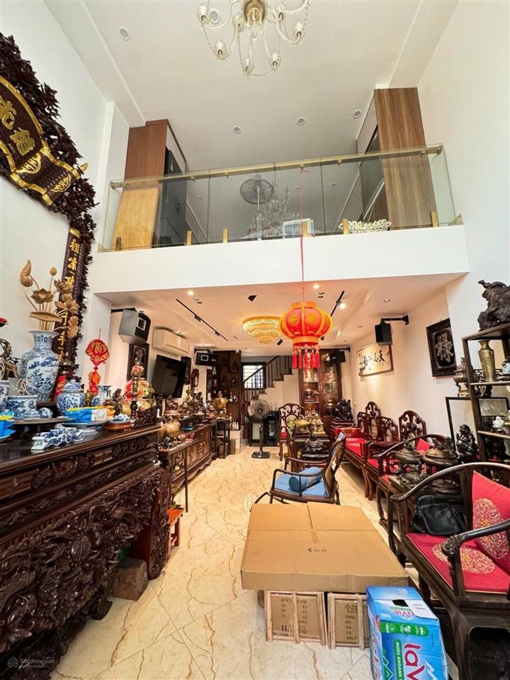 Duplex 6t long lanh, phân lô nguyễn sơnmt 5m, thang máy, mặt ngõ thông ô tô tải tránh, gara ô tô 7