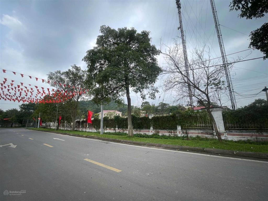 Bán nhà riêng tại xã trung giã, 10 triệu / m2, 973 m2, 7pn, 2wc