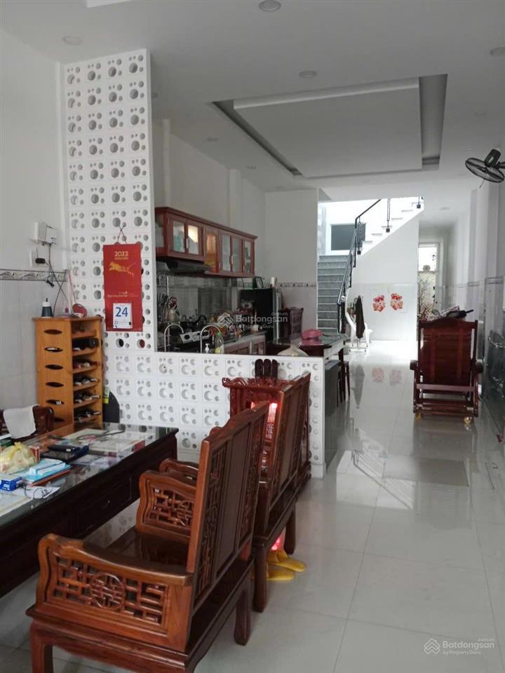 Chính chủ bán nhà hồng lạctân bình2 tầng140m2(4x35)nhỉnh 16 tỷ thanh 0389 979 *** em chủ