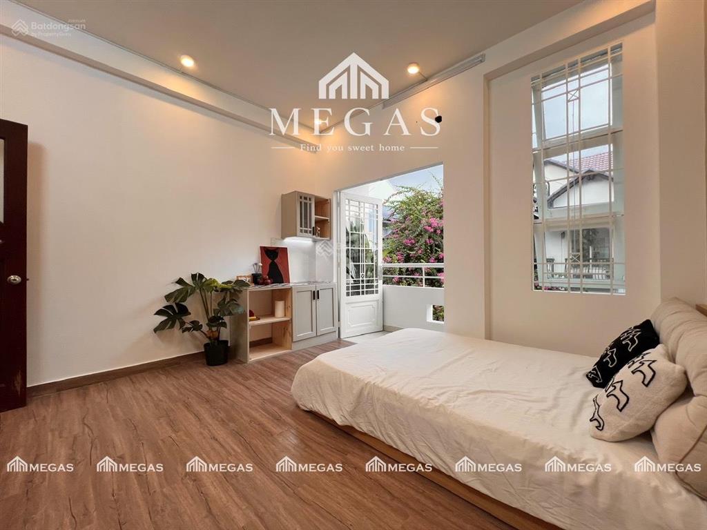 Studio ban công siêu thoáng, gần chợ bà chiểu