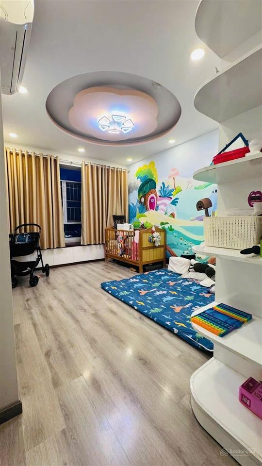 Bán căn hộ chánh hưng  giai việt, 3pn 146m2. full nội thất đẹp 7,4 tỷ all in.