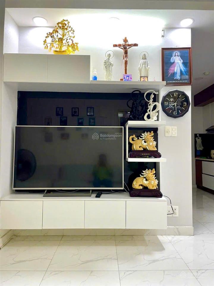 Chị chủ nhờ bán central plaza  2pn, 71m2, giá chỉ 6,4 tỷ