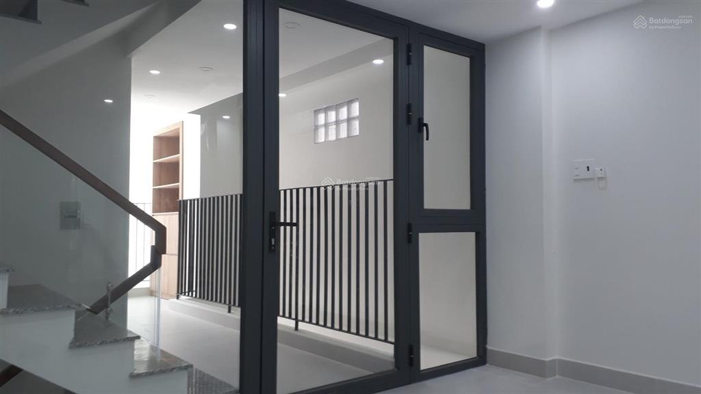 Cho thuê tòa nhà 4 tầng đường trần xuân soạn 8pn 8wc | 400m2 | 50 triệu/tháng