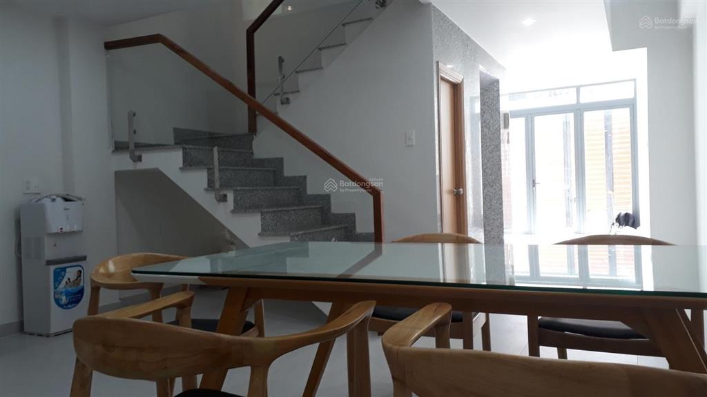 Cho thuê tòa nhà 4 tầng đường trần xuân soạn 8pn 8wc | 400m2 | 50 triệu/tháng
