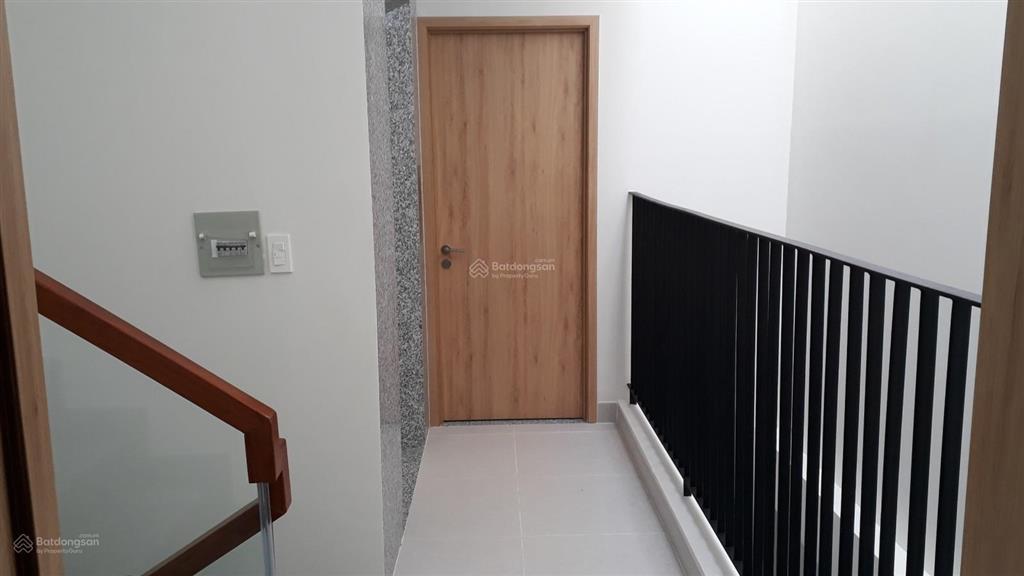 Cho thuê tòa nhà 4 tầng đường trần xuân soạn 8pn 8wc | 400m2 | 50 triệu/tháng