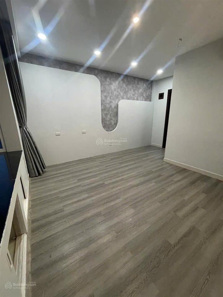 Cho thuê tòa nhà tại hoàng trọng mậu, 79 triệu, 100m2, 8pn