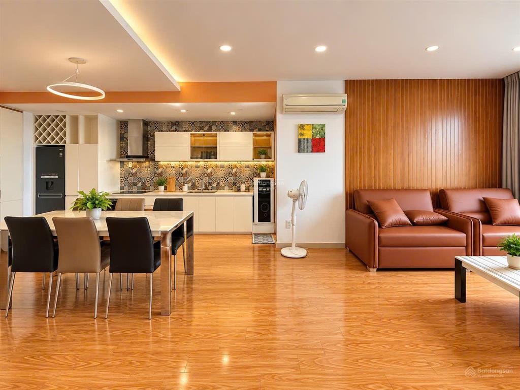 Cho thuê căn hộ 2pn, 2wc, 88m2 tại tropic garden, giá tốt, hot!
