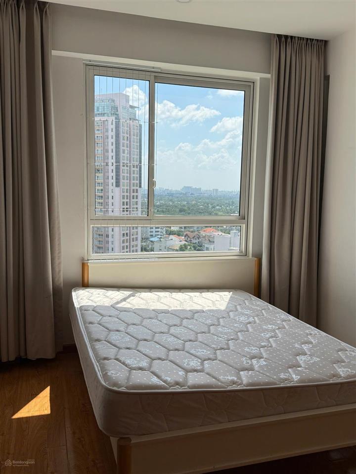 Cho thuê tropic garden 2pn 112m², nội thất cơ bản, giá 25 triệu/tháng