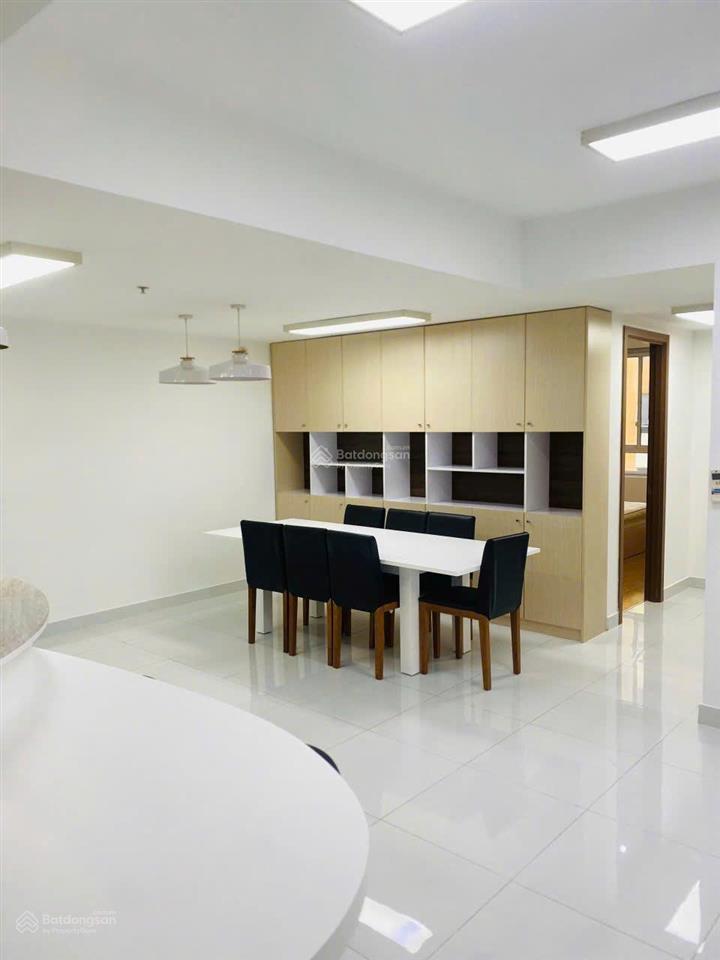 Giá 30 triệu/tháng cho thuê căn hộ tropic garden 112m, 3 phòng ngủ, full nội thất