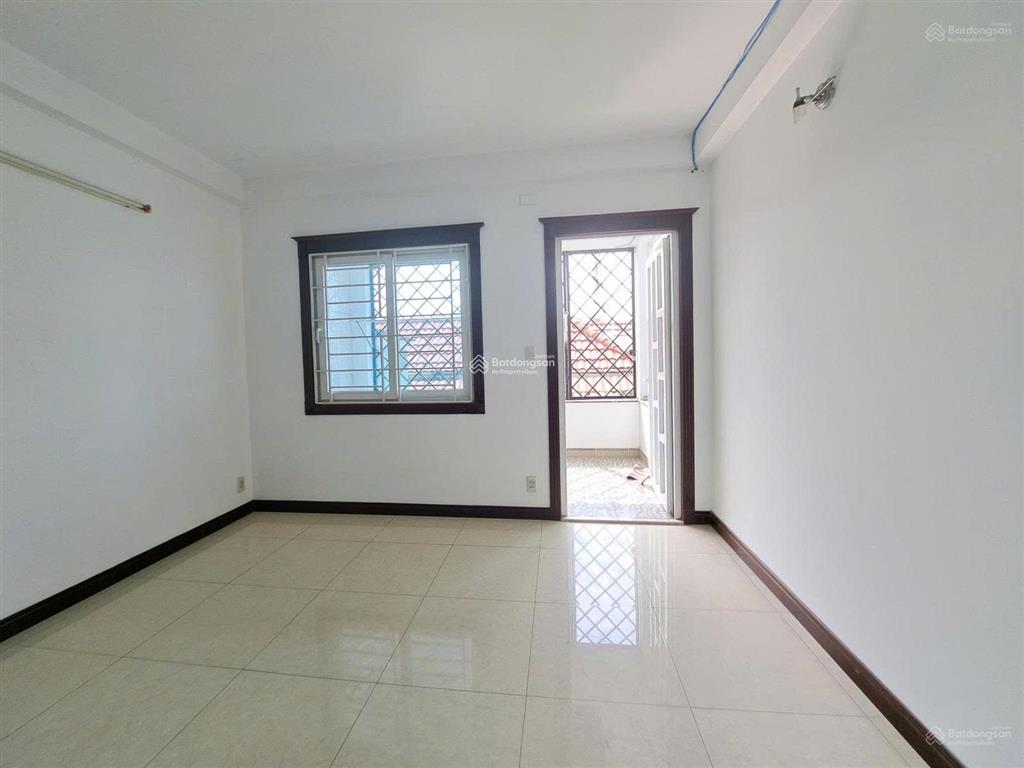 Cho thuê np 6pn, 5wc, 268m2, giá tốt tại bùi tá hán, q2, hcm