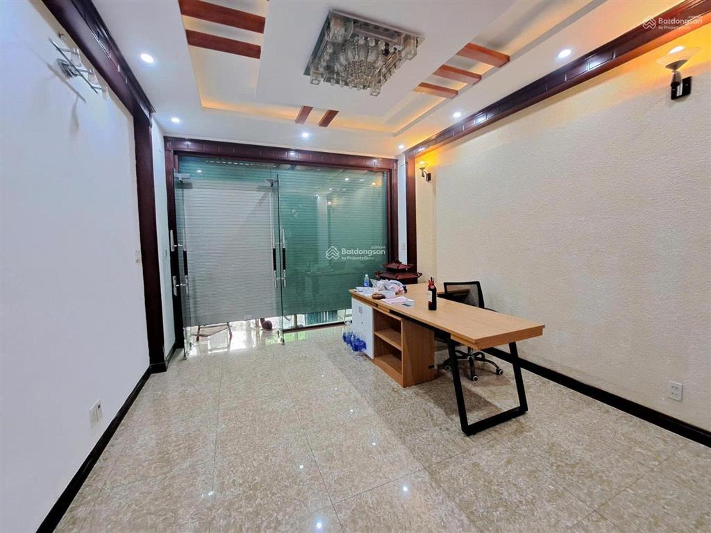 Cho thuê np 6pn, 5wc, 268m2, giá tốt tại bùi tá hán, q2, hcm