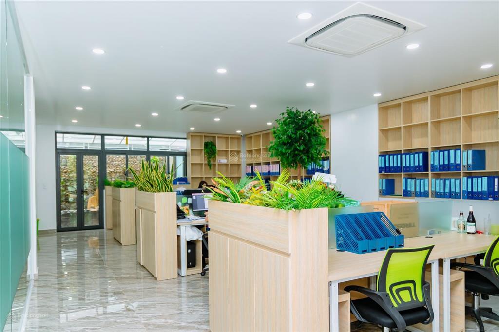 Cho thuê tòa góc 2 mt vạn phúc city  view công viên, hầm xe, thang máy, full nội thất vào làm ngay
