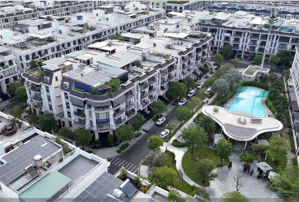 Cho thuê tòa góc 2 mt vạn phúc city  view công viên, hầm xe, thang máy, full nội thất vào làm ngay