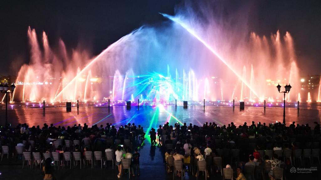 Cho thuê tòa góc 2 mt vạn phúc city  view công viên, hầm xe, thang máy, full nội thất vào làm ngay