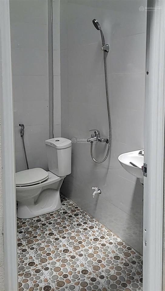 Cho thuê kho, nhà xưởng tại 104 ngách 190/11, thanh am, 9 triệu, 90m2
