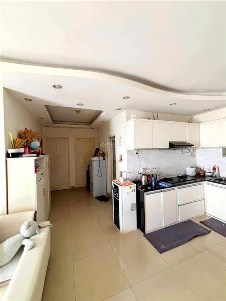 Cho thuê căn 85m2, có 3p ngủ, 2wc, nội thất  c/c miếu nổi giá 13tr5/th