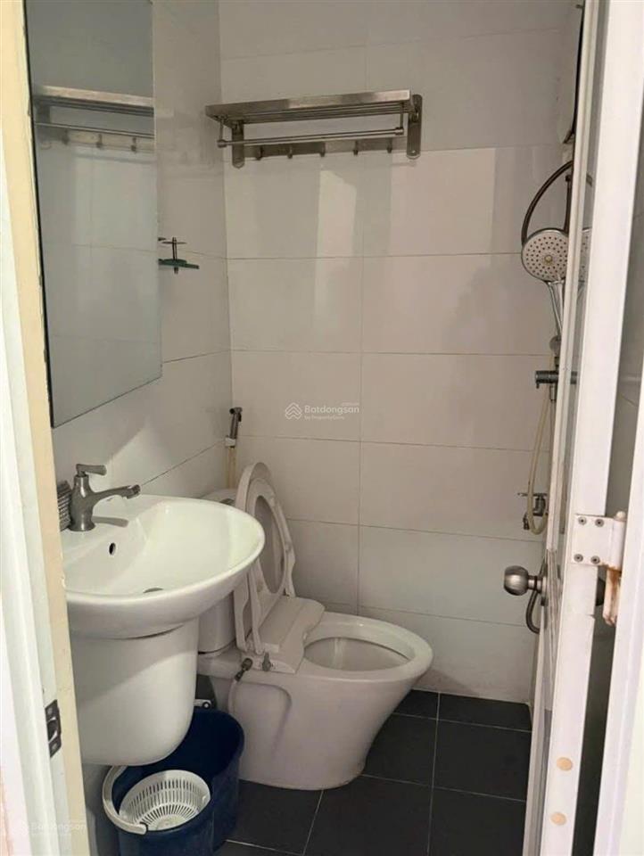Cho thuê căn 85m2, có 3p ngủ, 2wc, nội thất  c/c miếu nổi giá 13tr5/th