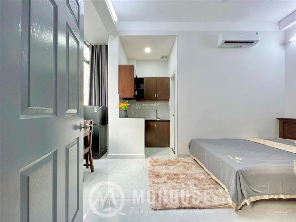 Phòng cửa sổ trời full nt ngay công viên gia định, khu sân bay, thang máy