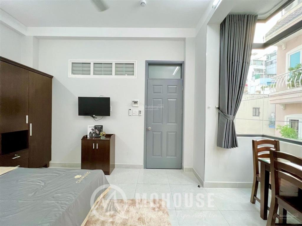 Phòng cửa sổ trời full nt ngay công viên gia định, khu sân bay, thang máy