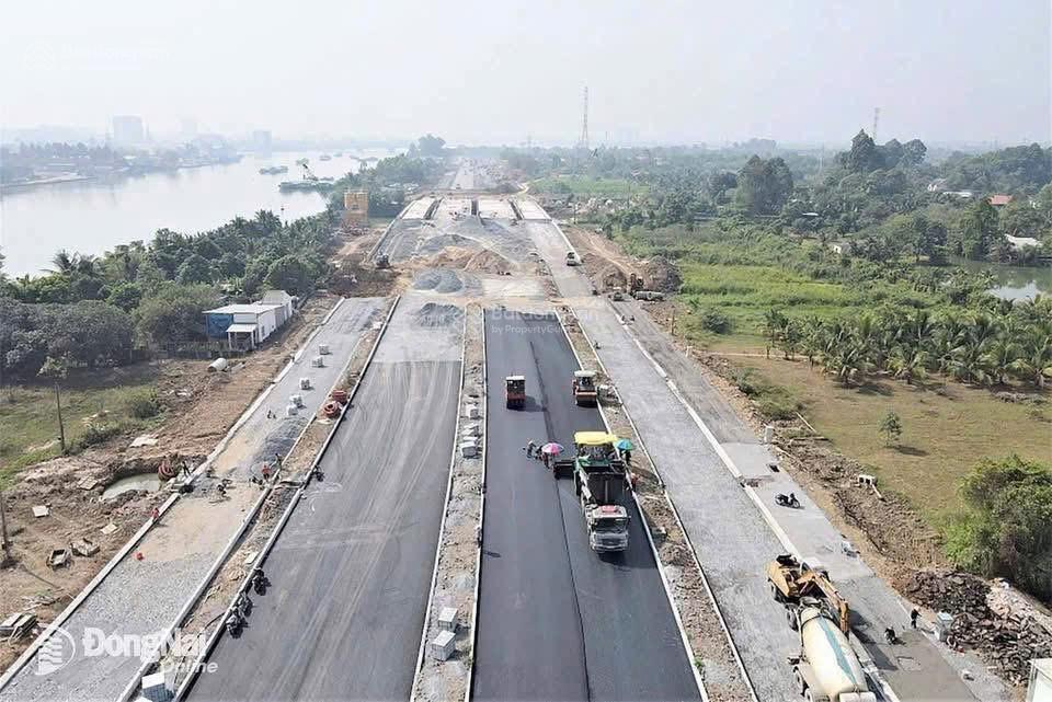 Bán đất (dt 65m2) p. hiệp hoà ngay tttm aeol biên hoà  đối diện chợ hiệp hoà. giá chỉ 3,3 tỷ