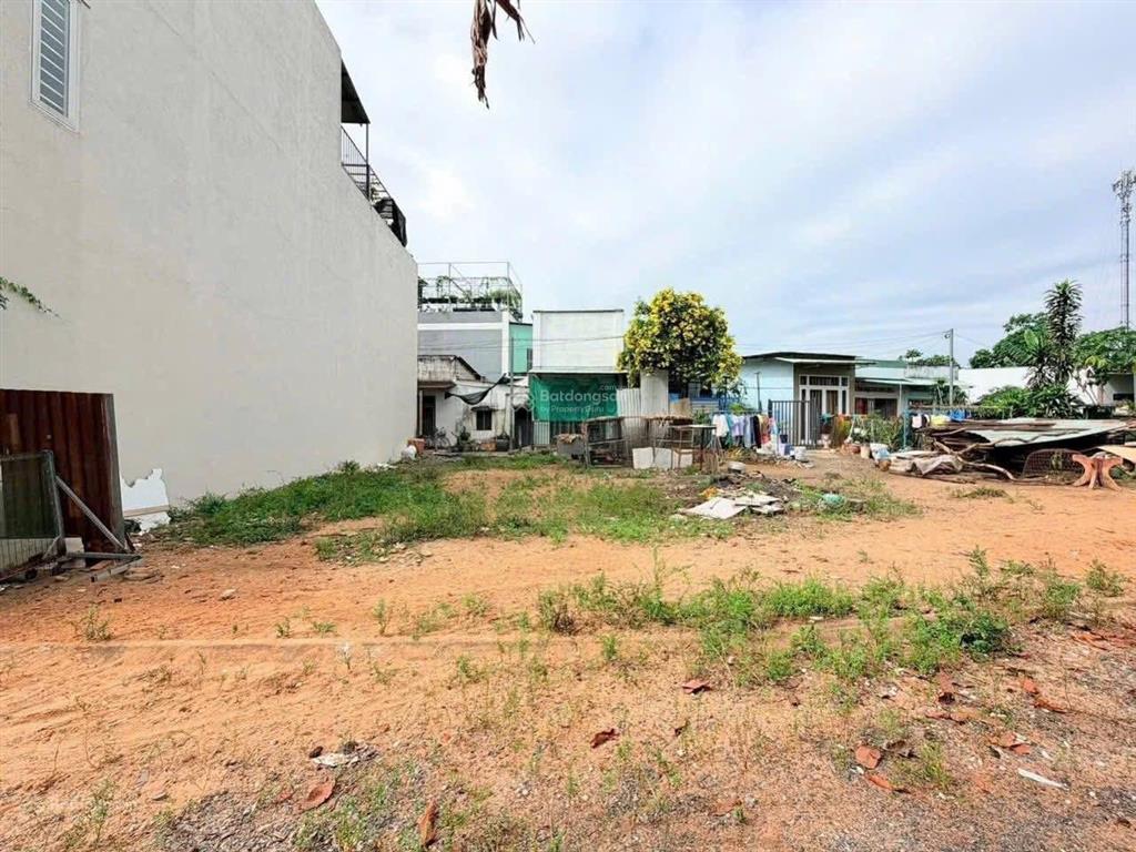 Bán đất (dt 65m2) p. hiệp hoà ngay tttm aeol biên hoà  đối diện chợ hiệp hoà. giá chỉ 3,3 tỷ