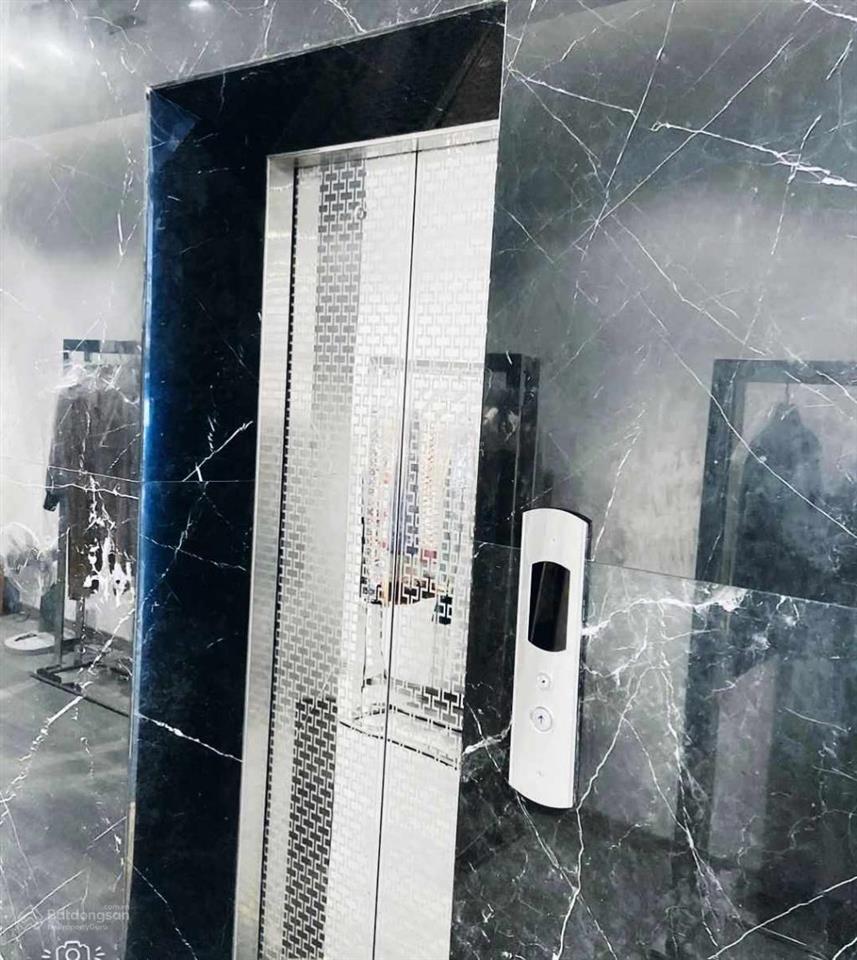 Q. hoàn kiếm toà nhà 3 thoáng mặt phố lý thường kiệt 100m2 130 tỷ sổ vuông nét