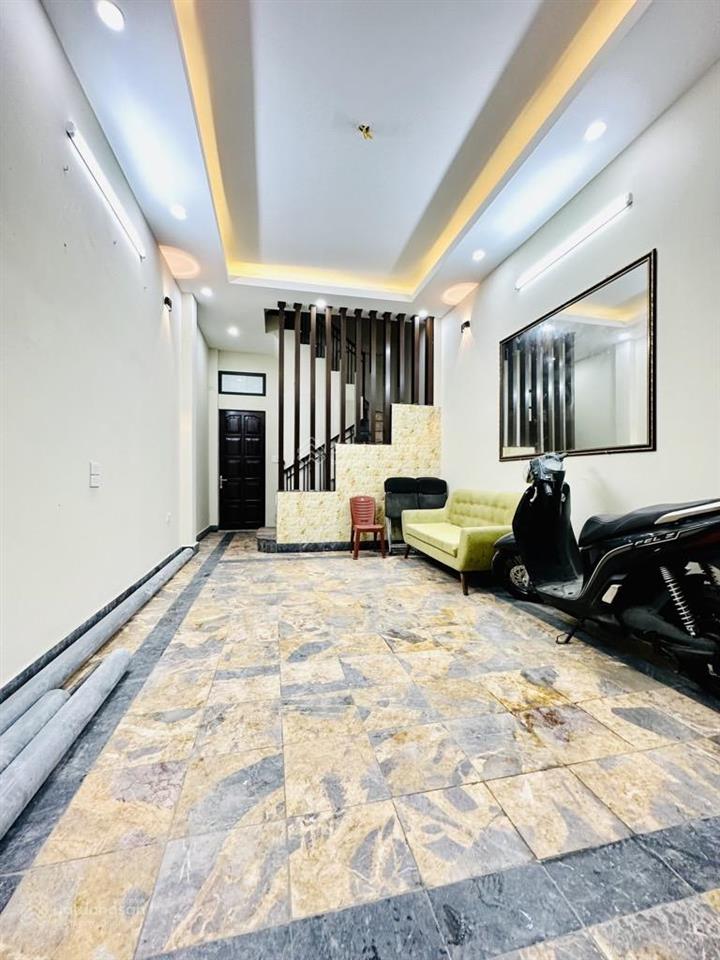 Ba đình 6.7 tỷ có nhà 4 phút ra lăng bác dòng tiền 30tr/tháng, 4 tầng rộng đẹp