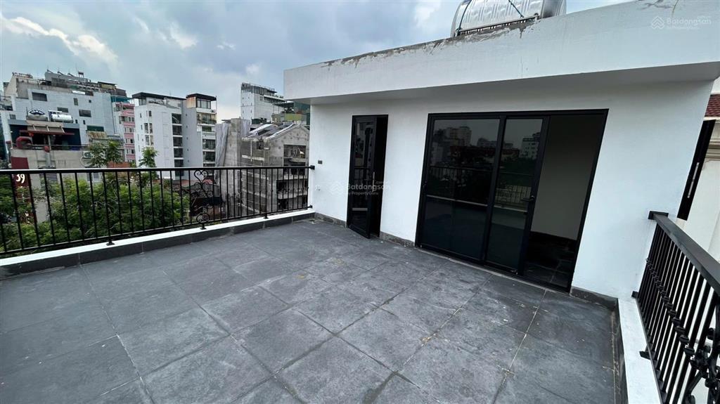 Hoàn kiếm 79 tỷ, 90m2, mt 8m, mặt phố trần quốc toản, lô góc 3 thoáng, 6 tầng thang máy + sân vườn