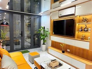 Ba đìnhtây hồ 10.2 tỷ600m ra hồ tây gần phố 5 tầng thang máy đủ nội thất