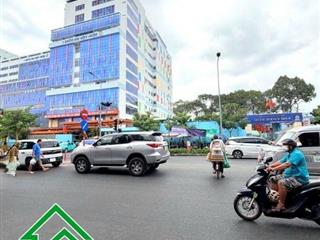 Chỉ 5,1 tỷ trung tâm quận 10  3 tầng full nội thất  3pn 3wc