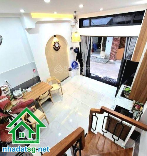 Chỉ 4,85 tỷ nhà 3 tầng đúc kiên cố hẻm 4m an ninh 2pn 3wc nhà đẹp gọn gàng, công năng đầy đủ