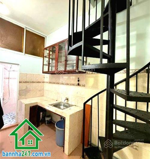 Chỉ 2,7 tỷ nhà trung tâm tân bình phạm văn hai sát nhà thờ vinh sơn 2 tầng 2pn