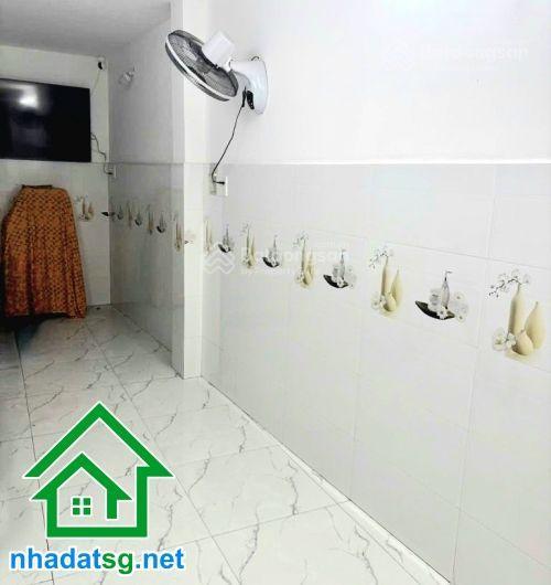 Chỉ 3,1 tỷ tl nhà tân bình giá tốt dt 22m  3 tầng full nội thất ở ngay âu cơ gần bv tân phú