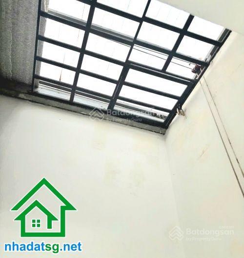 Chỉ 3,1 tỷ tl nhà tân bình giá tốt dt 22m  3 tầng full nội thất ở ngay âu cơ gần bv tân phú
