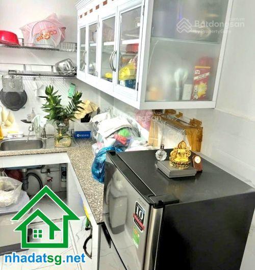 Chỉ 3,1 tỷ tl nhà tân bình giá tốt dt 22m  3 tầng full nội thất ở ngay âu cơ gần bv tân phú
