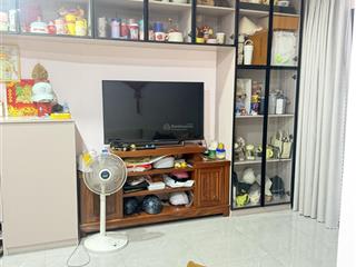 Cần bán căn hộ legacy chính chủ