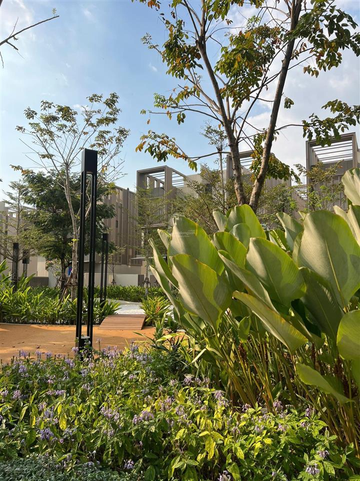 Bán biệt thự the orchard "hot deal giá hời" chỉ 20 tỷ 791. diện tích đất 222m2.  0909 427 ***