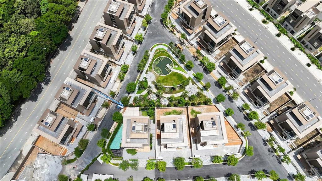 Bán căn biệt thự lô góc dt đất 243,4m2  orchard mansion. giá 32 tỷ. thanh toán chỉ 20% đến 11/2027