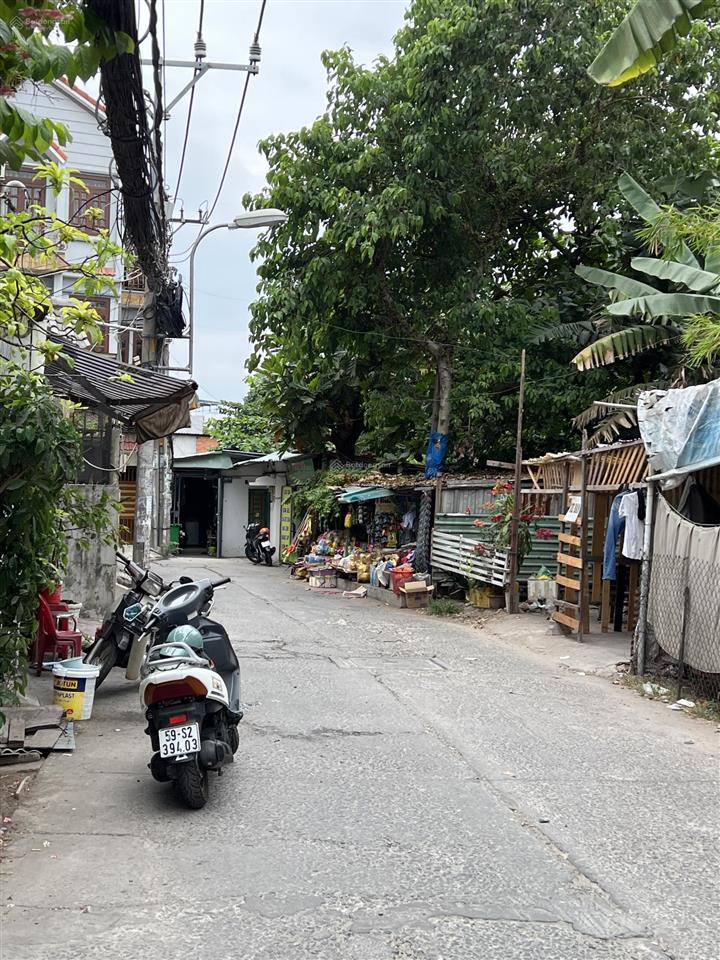 Nhà 4 tầng  ngang 7m  hẻm xe tải thông 1 sẹc  dương quảng hàm gv  12tỷ (tl)