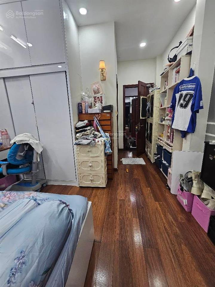 Hiếm! nhà thành thái 39m, 4 tầng, 5pn, hẻm xe tải gần, 6.7 tỷ