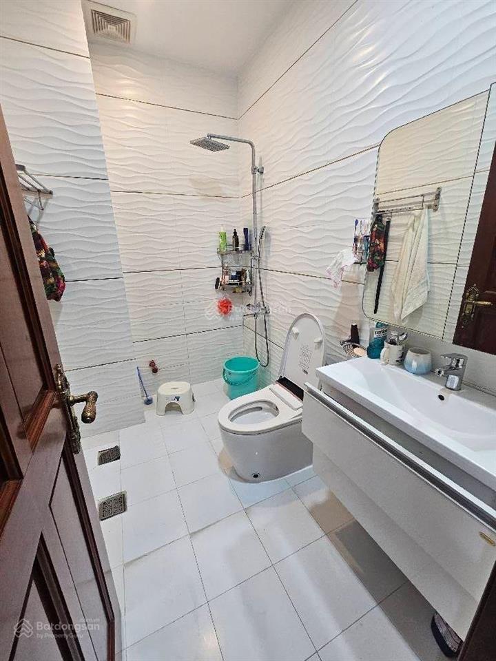 Hiếm! nhà thành thái 39m, 4 tầng, 5pn, hẻm xe tải gần, 6.7 tỷ